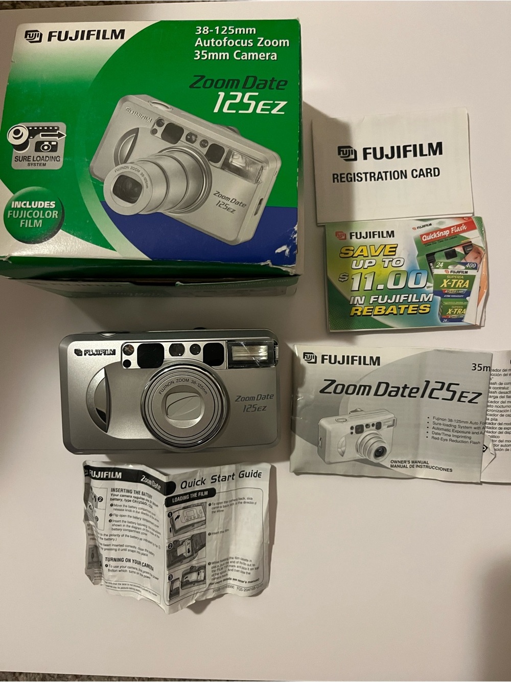 Fujifilm Zoom Date 125ez 35mm Point & Shoot Camera — Silver with box ( Vintage )
